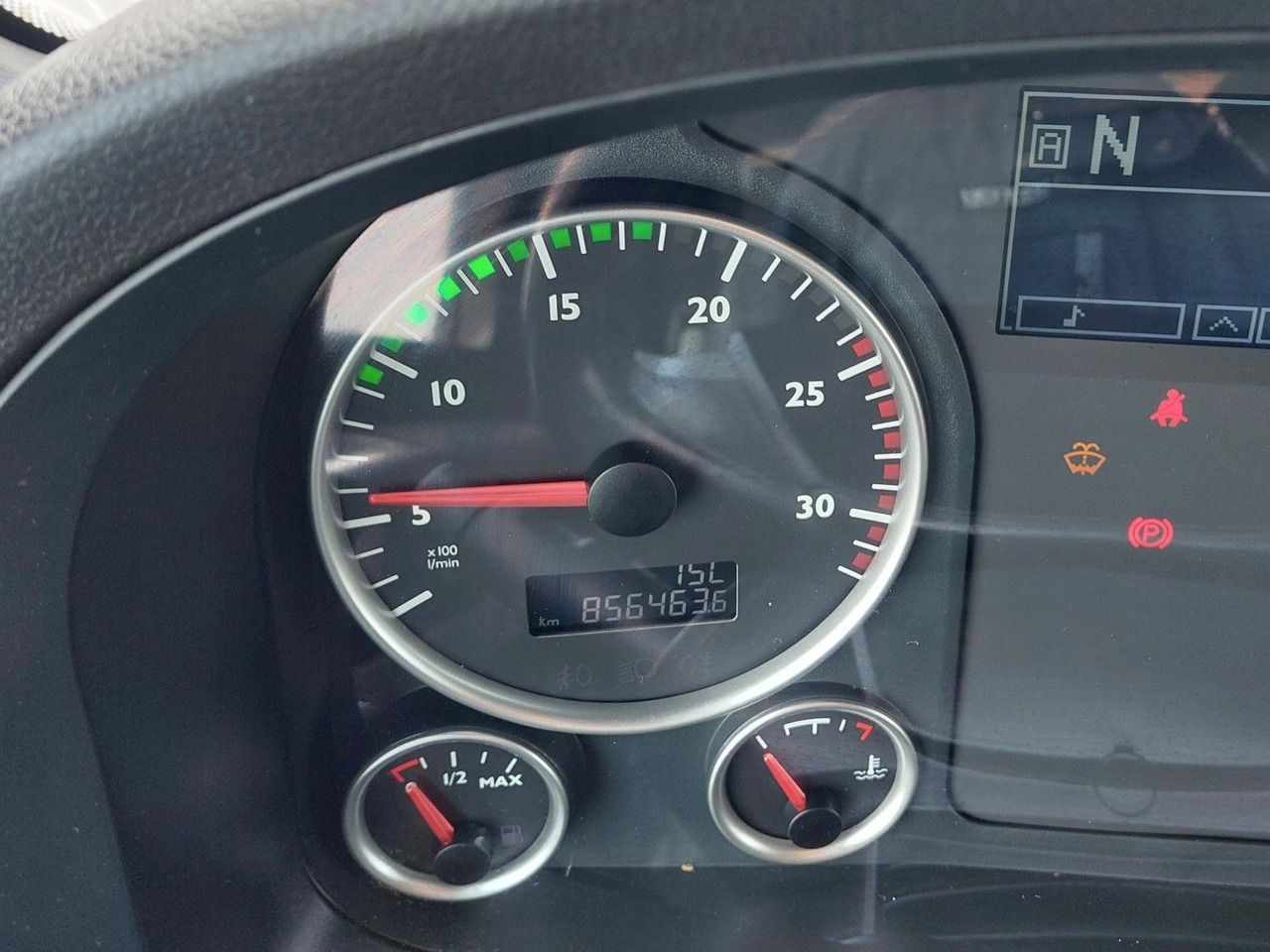 Tractor unit MAN TGX 18.480 4x2 LLS-U: picture 20