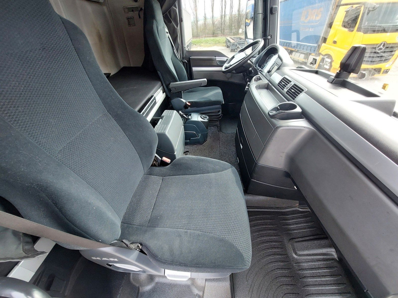 Tractor unit MAN TGX 18.480 4x2 LLS-U: picture 11