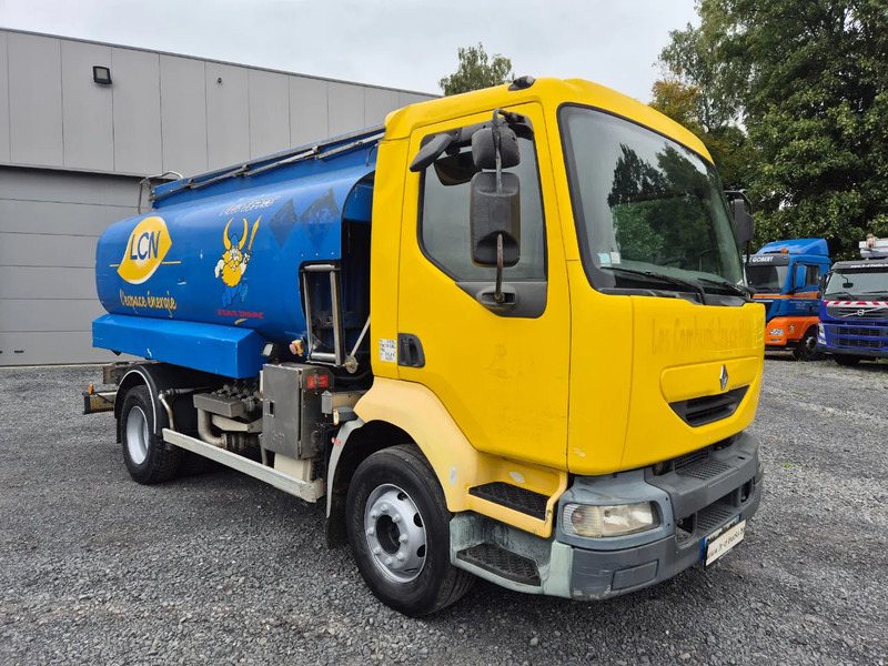 Renault Midlum 220 10500L FUEL / CARBURANT - 4 COMP/A LAMES - Tank truck: picture 3 Renault Midlum 220 10500L FUEL / CARBURANT - 4 COMP/A LAMES - Tank truck: picture 3