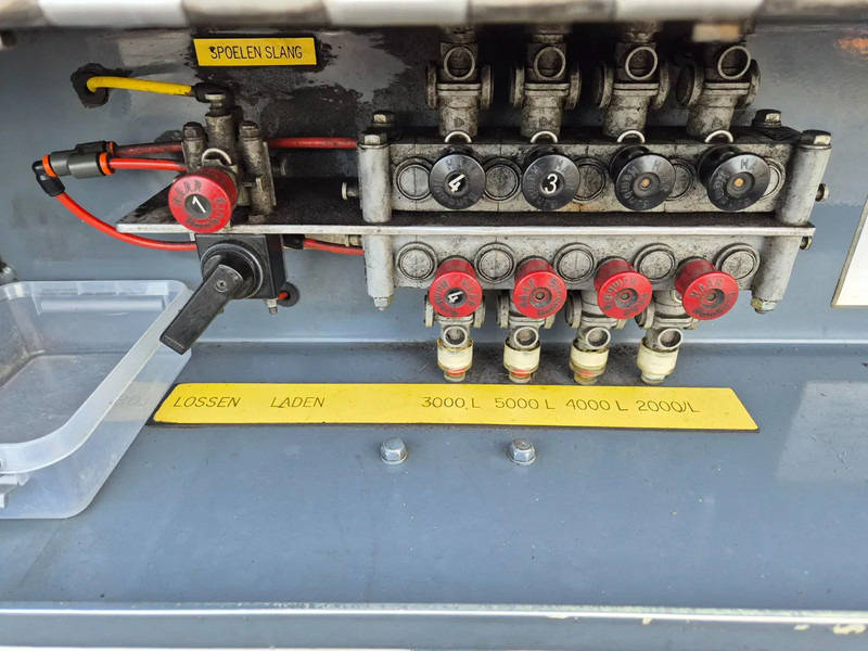 Tank truck for transportation of fuel Scania P270 FUEL / CARBURANT 14000L - 4 COMP: picture 19