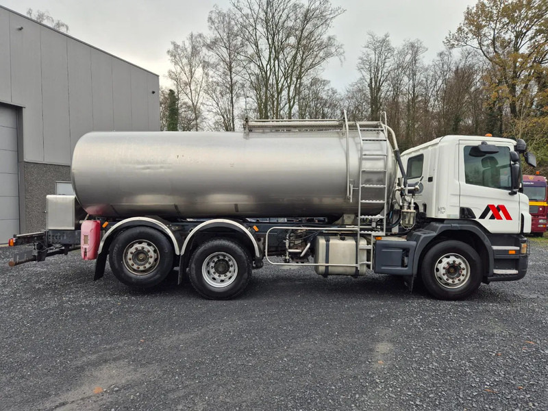 Scania P340 INSULATED INOX TANK 15000L - 1 COMP - RETARDER - Tank truck: picture 4 Scania P340 INSULATED INOX TANK 15000L - 1 COMP - RETARDER - Tank truck: picture 4