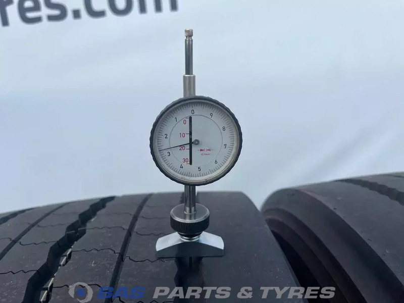 Bridgestone - Tire for Truck: picture 3 Bridgestone - Tire for Truck: picture 3