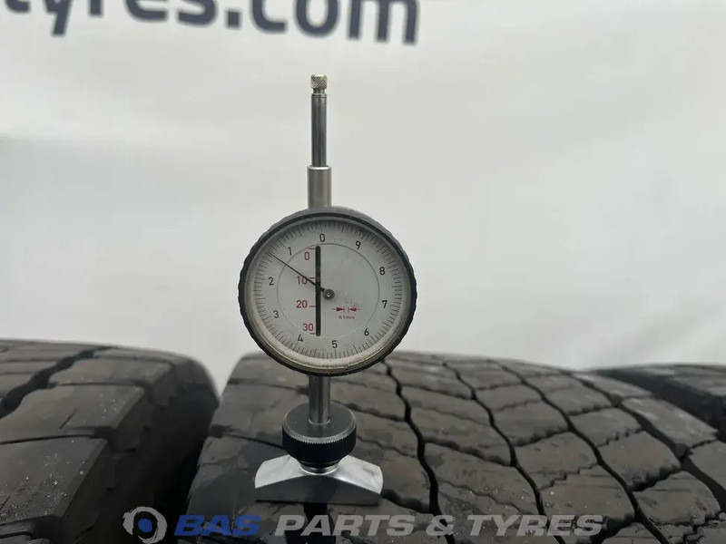 Continental Continental 315/70R22.5 Eco HD5 154/150 M+S 3PMSF gebruikte set - Tire for Truck: picture 3 Continental Continental 315/70R22.5 Eco HD5 154/150 M+S 3PMSF gebruikte set - Tire for Truck: picture 3