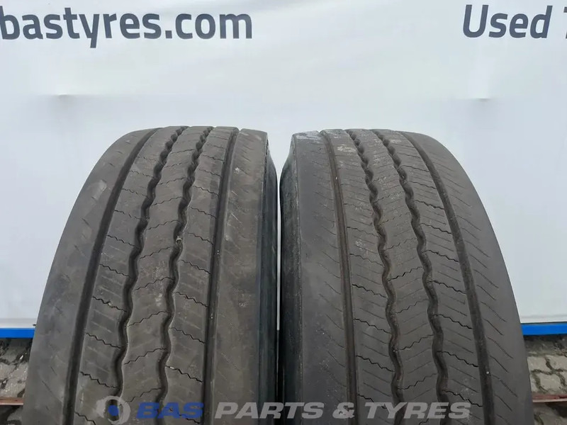 Continental Continental 315/80R22.5 Hybrid HS5 156/150 M+S 3PMSF gebruikte set - Tire for Truck: picture 2 Continental Continental 315/80R22.5 Hybrid HS5 156/150 M+S 3PMSF gebruikte set - Tire for Truck: picture 2