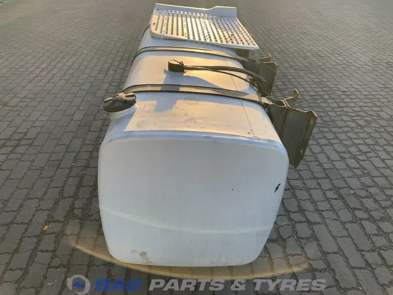 DAF Brandstoftank DAF 950 Liter 2140065 - Fuel tank for Truck: picture 2 DAF Brandstoftank DAF 950 Liter 2140065 - Fuel tank for Truck: picture 2