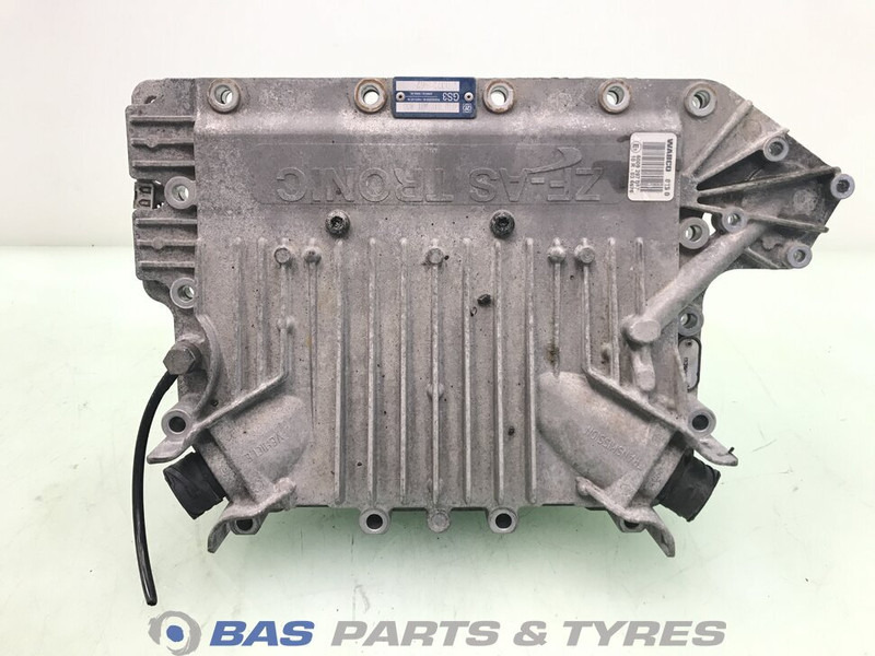 DAF Versnellingsbakdeksel DAF 1913205 - Gearbox for Truck: picture 1 DAF Versnellingsbakdeksel DAF 1913205 - Gearbox for Truck: picture 1