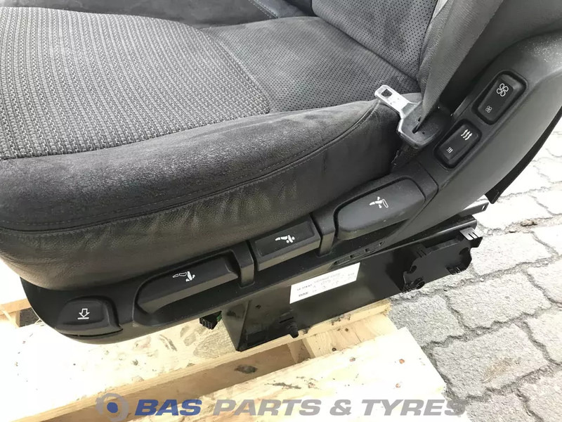 DAF XF106 Stoelen set DAF 1844340 - Seat for Truck: picture 5 DAF XF106 Stoelen set DAF 1844340 - Seat for Truck: picture 5