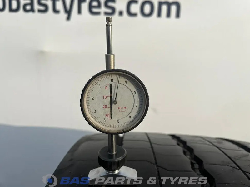 Firestone  - Tire for Truck: picture 3 Firestone  - Tire for Truck: picture 3