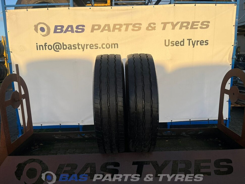 Goodyear Goodyear 13R22.5 Omnitrac S 156/150 K M+S 3PMSF gebruikte set - Tire for Truck: picture 1 Goodyear Goodyear 13R22.5 Omnitrac S 156/150 K M+S 3PMSF gebruikte set - Tire for Truck: picture 1