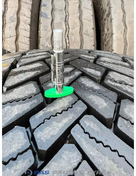 Goodyear Goodyear 295/80R22.5 152/148 K M+S 3PMSF gebruikte set - Tire for Truck: picture 3 Goodyear Goodyear 295/80R22.5 152/148 K M+S 3PMSF gebruikte set - Tire for Truck: picture 3