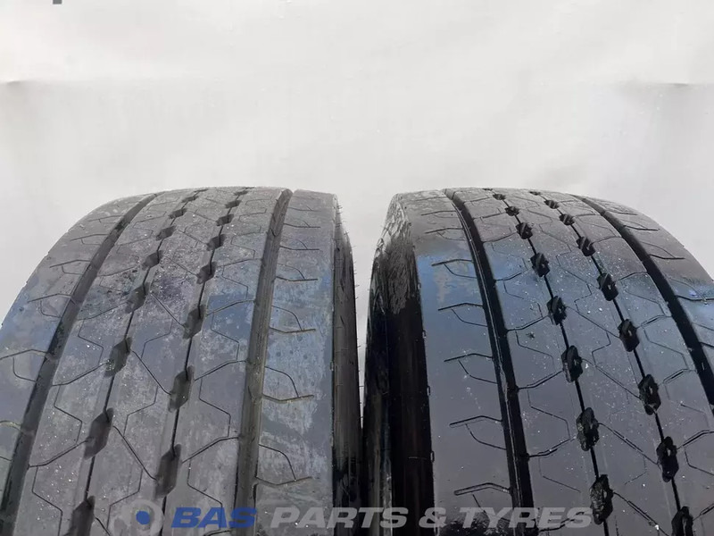 Goodyear Goodyear 315/70R22.5 156/150 M+S 3PMSF gebruikte set - Tire for Truck: picture 2 Goodyear Goodyear 315/70R22.5 156/150 M+S 3PMSF gebruikte set - Tire for Truck: picture 2