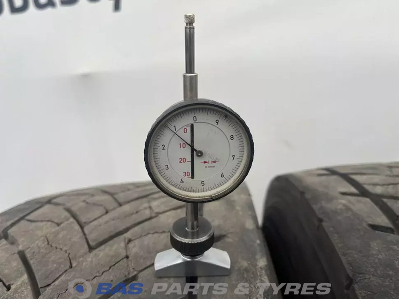 Goodyear Goodyear 315/70R22.5 KMAX D G2 154/152 M+S 3PMSF gebruikte set - Tire for Truck: picture 3 Goodyear Goodyear 315/70R22.5 KMAX D G2 154/152 M+S 3PMSF gebruikte set - Tire for Truck: picture 3
