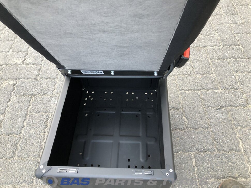 MAN Bijrijdersstoel MAN 81623076550 - Seat for Truck: picture 5 MAN Bijrijdersstoel MAN 81623076550 - Seat for Truck: picture 5