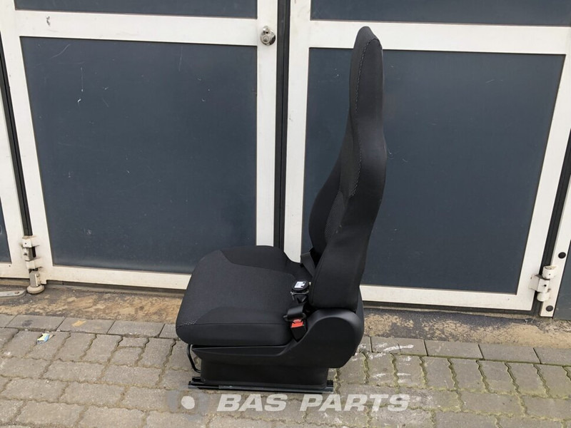MAN Bijrijdersstoel MAN ONBEKEND - Seat for Truck: picture 2 MAN Bijrijdersstoel MAN ONBEKEND - Seat for Truck: picture 2