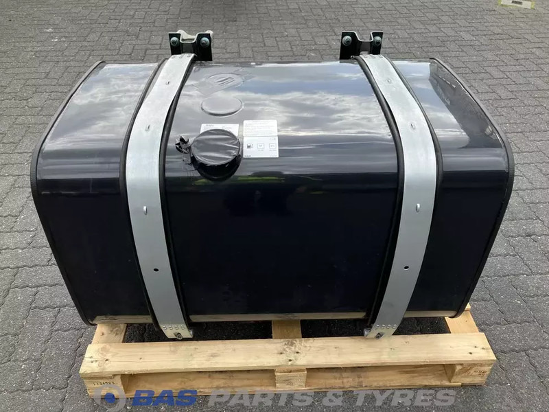 MAN - Fuel tank for Truck: picture 1 MAN - Fuel tank for Truck: picture 1