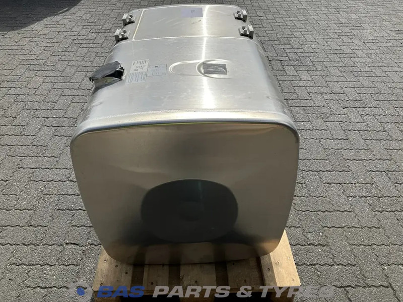 MAN - Fuel tank for Truck: picture 2 MAN - Fuel tank for Truck: picture 2