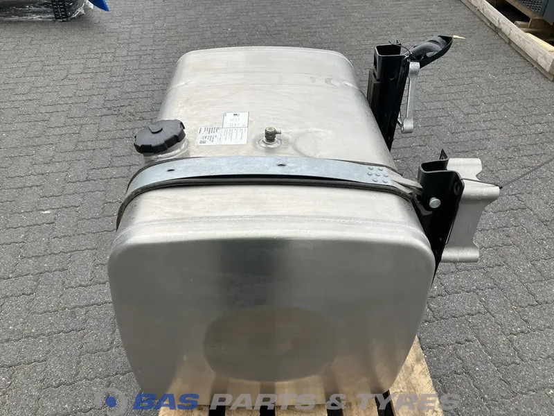 MAN - Fuel tank for Truck: picture 2 MAN - Fuel tank for Truck: picture 2