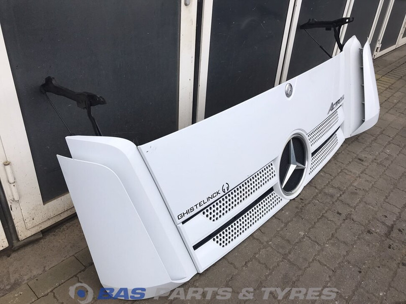 Mercedes-Benz Actros MP4 - Grill for Truck: picture 3 Mercedes-Benz Actros MP4 - Grill for Truck: picture 3