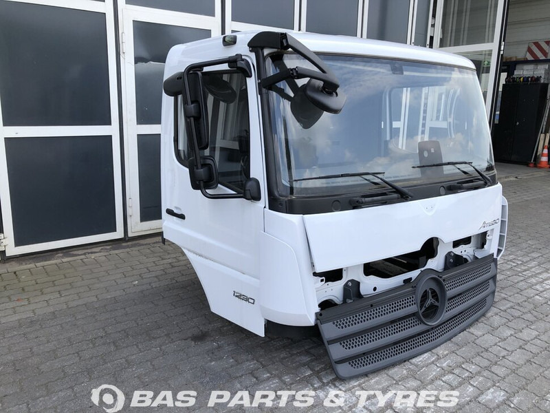 Mercedes-Benz Atego MP4 Mercedes ClassicSpace S-cab L1H1 A 973 600 00 20 - Cab and interior for Truck: picture 2 Mercedes-Benz Atego MP4 Mercedes ClassicSpace S-cab L1H1 A 973 600 00 20 - Cab and interior for Truck: picture 2