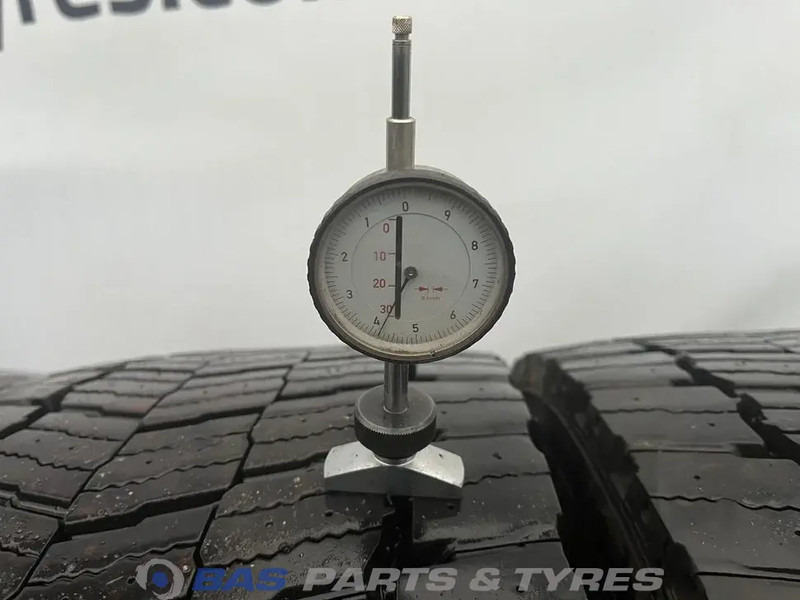 Michelin Michelin 315/70R22.5 X MULTI D 154/150 M+S 3PMSF gebruikte set - Tire for Truck: picture 3 Michelin Michelin 315/70R22.5 X MULTI D 154/150 M+S 3PMSF gebruikte set - Tire for Truck: picture 3