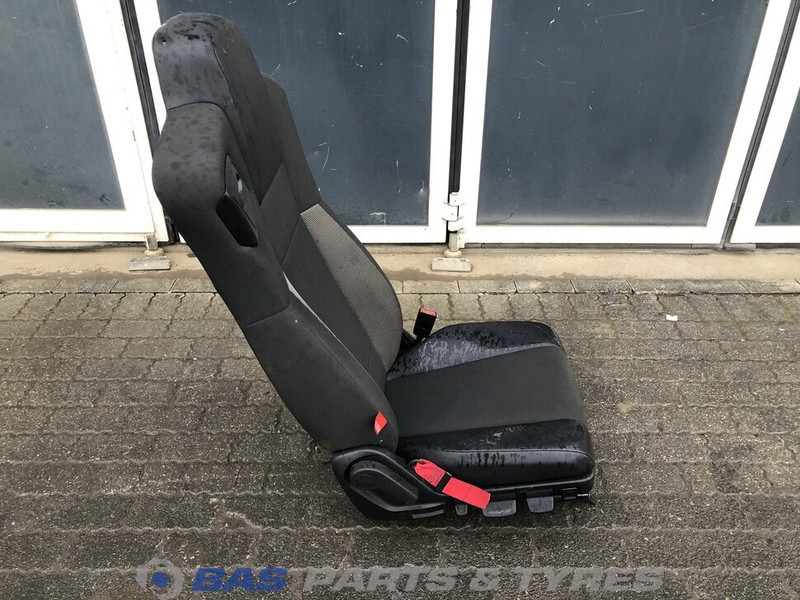 Renault D-Serie Bijrijdersstoel Renault 7421876318 - Seat for Truck: picture 4 Renault D-Serie Bijrijdersstoel Renault 7421876318 - Seat for Truck: picture 4