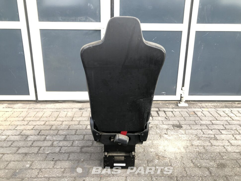 Renault T-Serie Bijrijdersstoel Renault 7482269090 - Seat for Truck: picture 3 Renault T-Serie Bijrijdersstoel Renault 7482269090 - Seat for Truck: picture 3