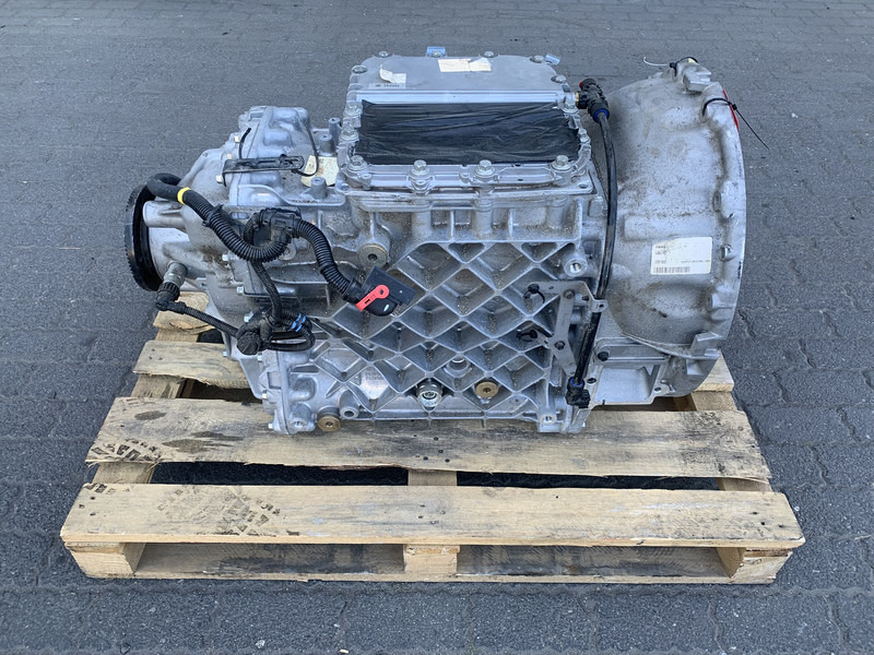 Renault T-Serie - Gearbox for Truck: picture 3 Renault T-Serie - Gearbox for Truck: picture 3