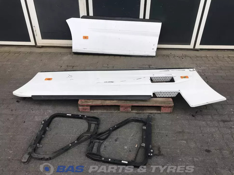 Renault T-Serie - Body and exterior for Truck: picture 1 Renault T-Serie - Body and exterior for Truck: picture 1