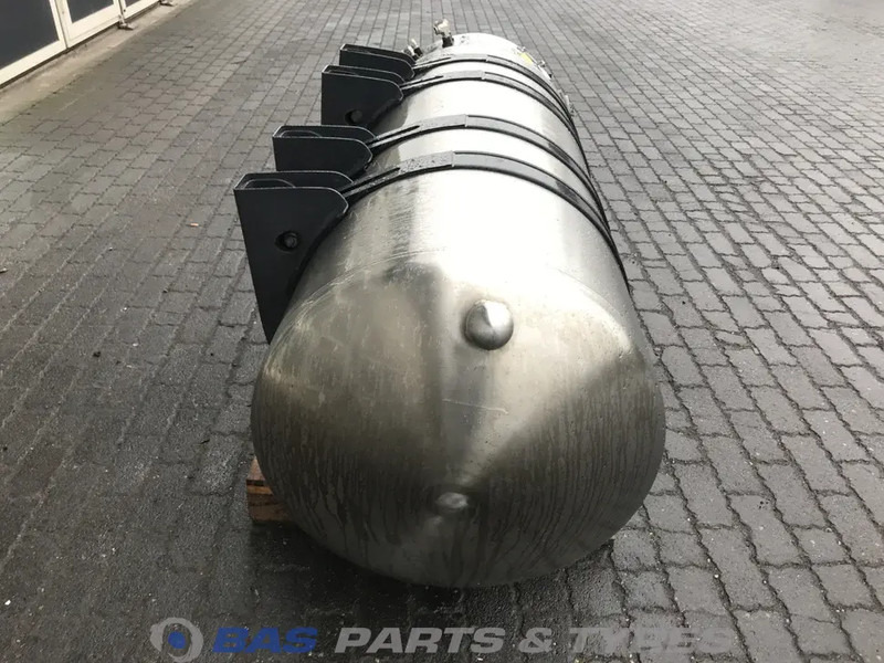 Scania LNG tank Scania 406 Liter 1776103 - Fuel tank for Truck: picture 4 Scania LNG tank Scania 406 Liter 1776103 - Fuel tank for Truck: picture 4