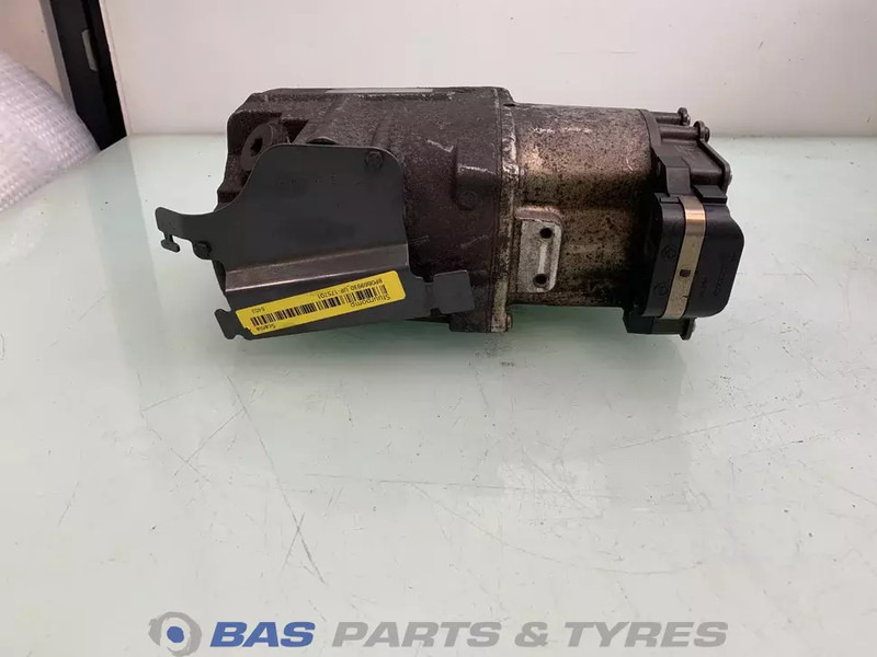 Scania Stuurpomp Scania 573068 - Steering pump for Truck: picture 3 Scania Stuurpomp Scania 573068 - Steering pump for Truck: picture 3