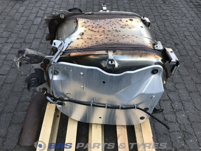 Scania Uitlaatdemper Scania 2521074 - Exhaust system for Truck: picture 3 Scania Uitlaatdemper Scania 2521074 - Exhaust system for Truck: picture 3