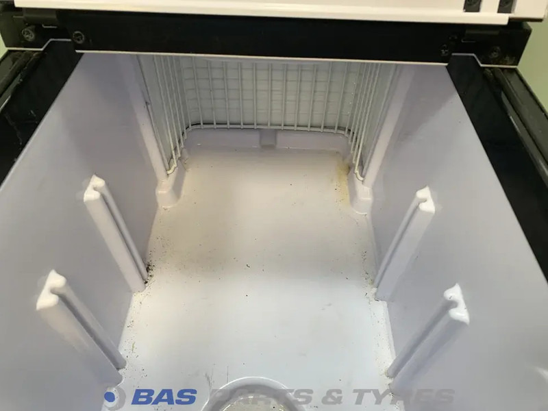 DAF XF106 Koelkast DAF 40 Liter 1845851 - Spare parts for Truck: picture 4 DAF XF106 Koelkast DAF 40 Liter 1845851 - Spare parts for Truck: picture 4