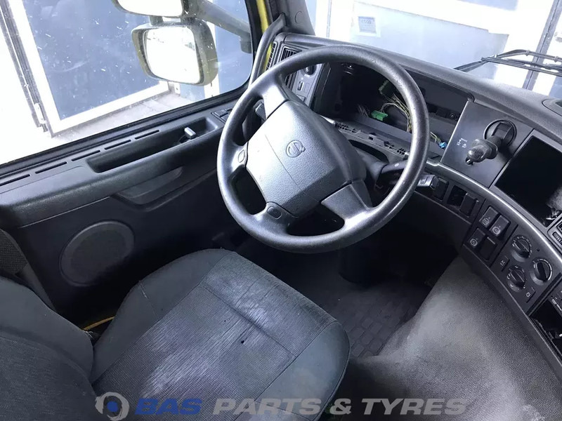 Volvo FM3 Volvo Sleeper Cab L2H1 20492720 - Cab and interior for Truck: picture 5 Volvo FM3 Volvo Sleeper Cab L2H1 20492720 - Cab and interior for Truck: picture 5