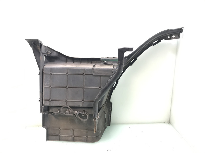 Volvo FM4 Opstap Rechts Volvo 82644147 - Body and exterior for Truck: picture 2 Volvo FM4 Opstap Rechts Volvo 82644147 - Body and exterior for Truck: picture 2