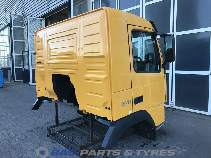 Volvo FM4 Volvo Day Cab L1EH1 3175942 - Cab and interior for Truck: picture 4 Volvo FM4 Volvo Day Cab L1EH1 3175942 - Cab and interior for Truck: picture 4