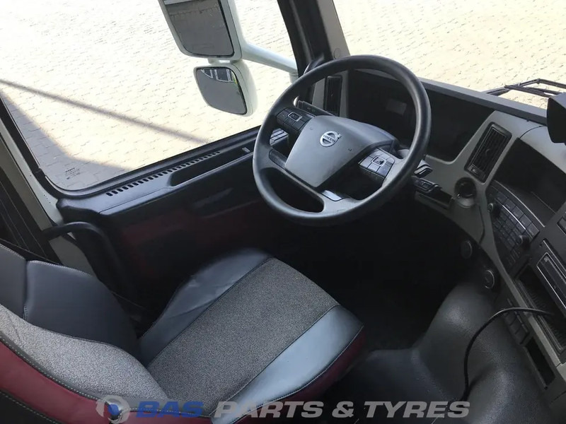 Volvo FM4 Volvo Globetrotter L2H2 3980267 - Cab and interior for Truck: picture 5 Volvo FM4 Volvo Globetrotter L2H2 3980267 - Cab and interior for Truck: picture 5