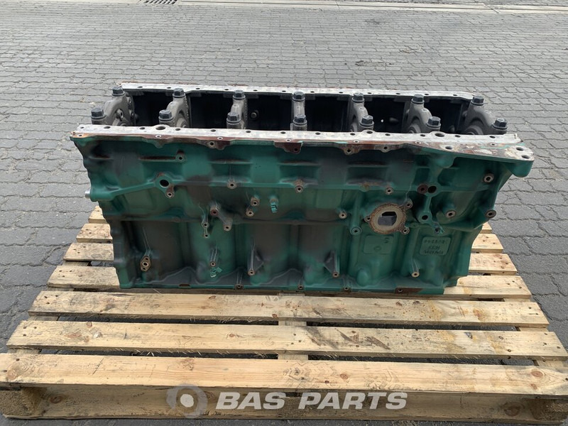 Volvo - Engine and parts for Truck: picture 1 Volvo - Engine and parts for Truck: picture 1