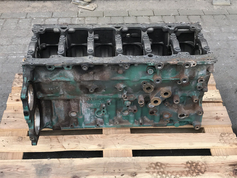 Volvo - Cylinder block for Truck: picture 1 Volvo - Cylinder block for Truck: picture 1