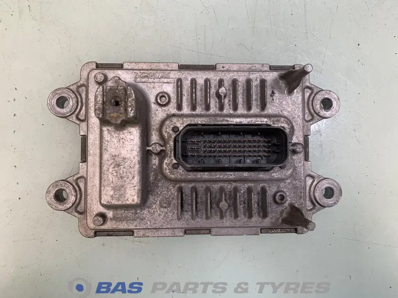 Volvo Regeleenheid Ad-Blue Volvo 21870094 - ECU for Truck: picture 2 Volvo Regeleenheid Ad-Blue Volvo 21870094 - ECU for Truck: picture 2