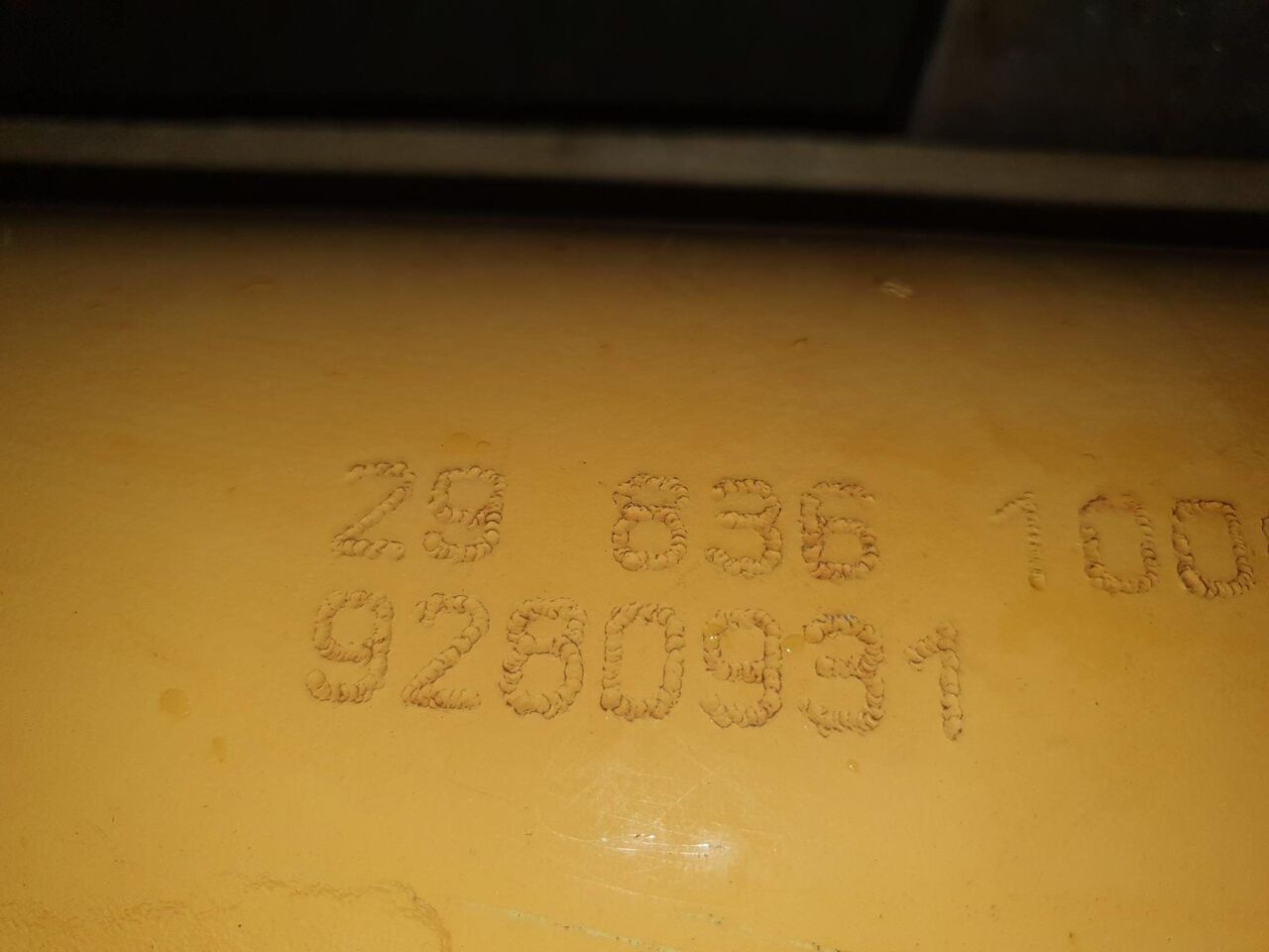 BOTELLA DE BALANCIN LIEBHER R904C - Hydraulic cylinder for Crawler excavator: picture 1 BOTELLA DE BALANCIN LIEBHER R904C - Hydraulic cylinder for Crawler excavator: picture 1