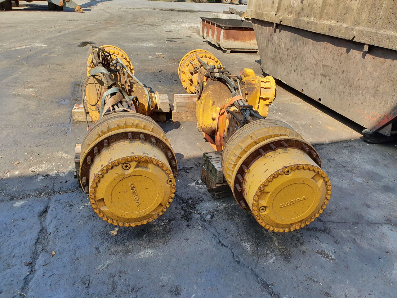 EJES VOLVO A40D - Axle and parts for Construction machinery: picture 1 EJES VOLVO A40D - Axle and parts for Construction machinery: picture 1