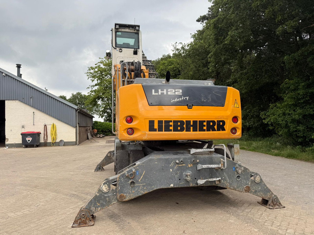 LIEBHERR LH22M - Waste/ Industry handler: picture 1 LIEBHERR LH22M - Waste/ Industry handler: picture 1