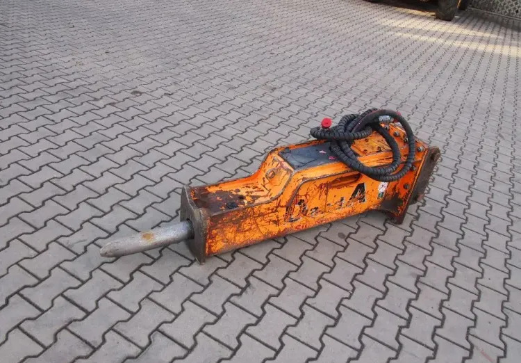 Młot hydraulczny wyburzeniowy do kucia - Hydraulic hammer for Construction machinery: picture 3 Młot hydraulczny wyburzeniowy do kucia - Hydraulic hammer for Construction machinery: picture 3