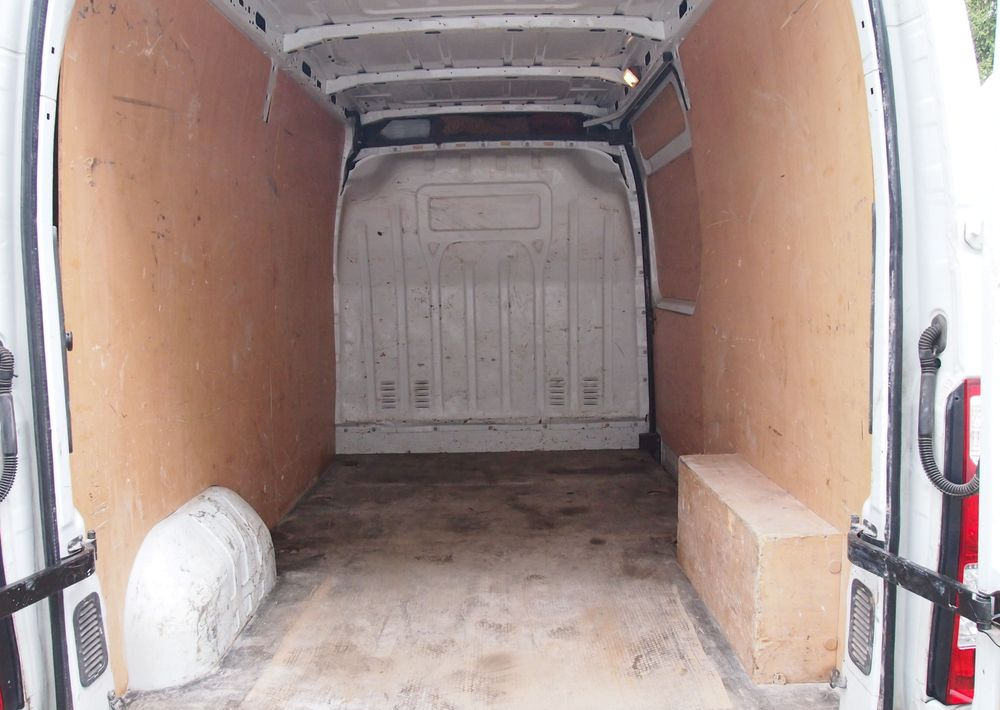 Panel van Samochód Renault Master 2015 Renault Master L2H2: picture 12