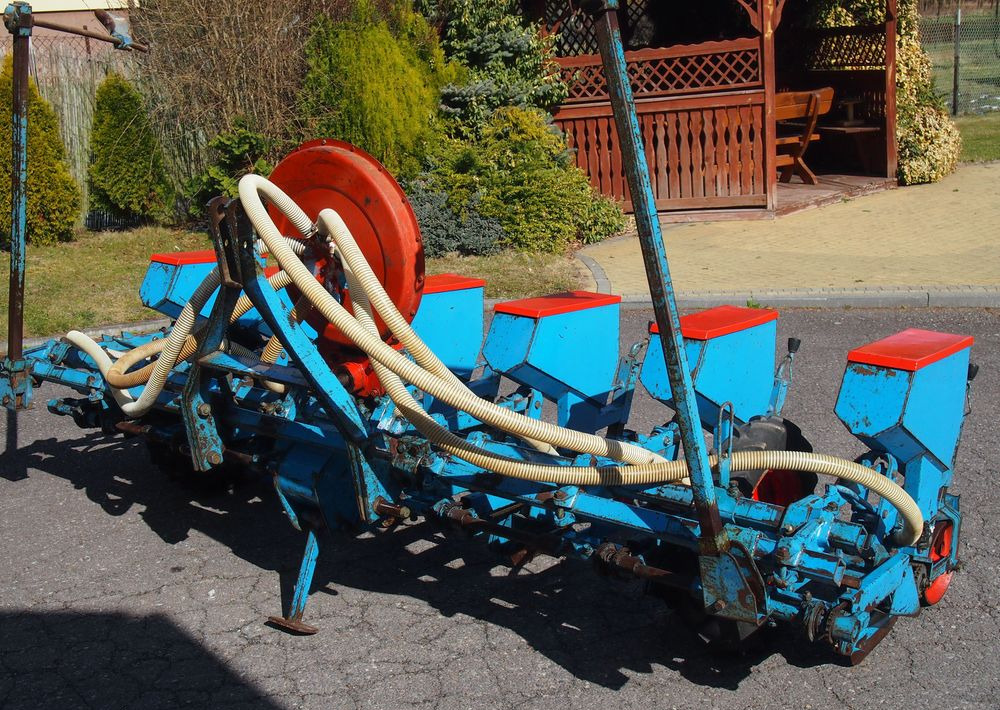 Siewnik Monosem   do kukurydzy ,buraków i słonecznika - Precision sowing machine: picture 2 Siewnik Monosem   do kukurydzy ,buraków i słonecznika - Precision sowing machine: picture 2