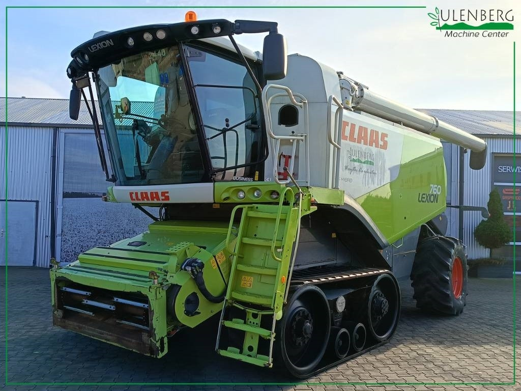 Claas LEXION 760TT + heder Vario 1200 - Combine harvester: picture 1 Claas LEXION 760TT + heder Vario 1200 - Combine harvester: picture 1