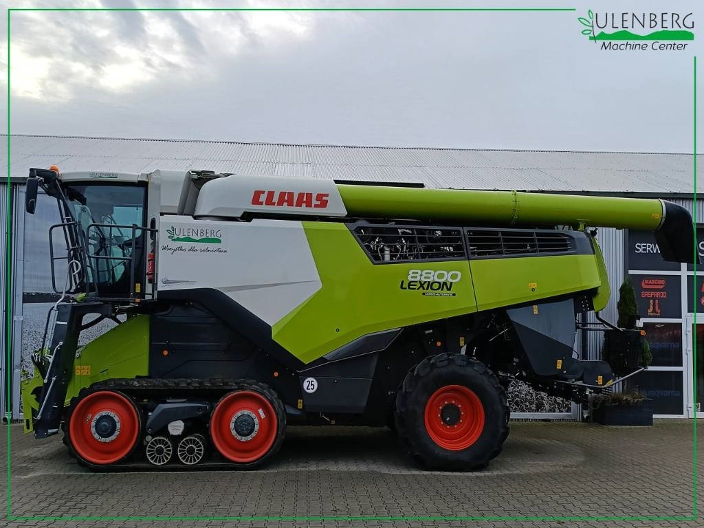 Claas Lexion 8800 TT - Combine harvester: picture 3 Claas Lexion 8800 TT - Combine harvester: picture 3