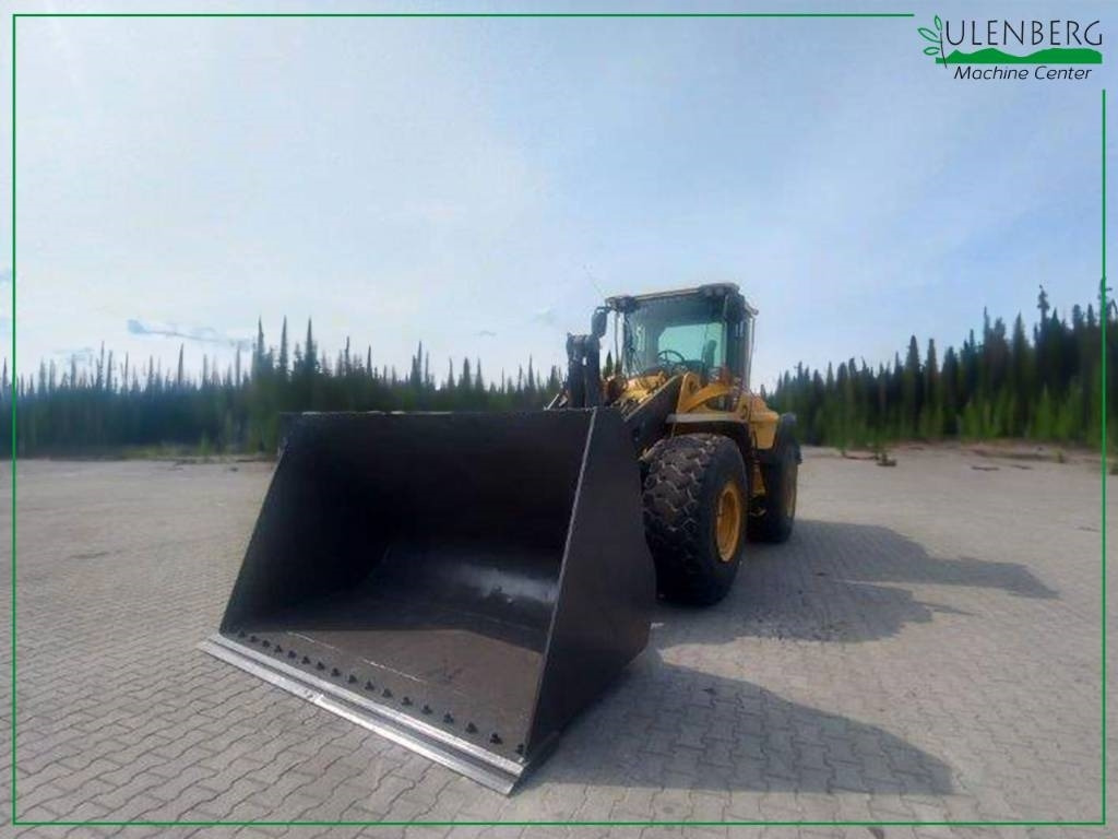 Volvo L 120 G - Wheel loader: picture 3 Volvo L 120 G - Wheel loader: picture 3