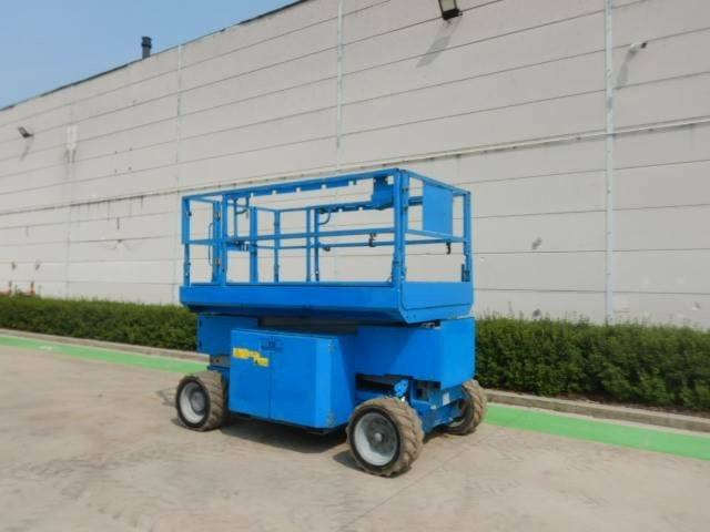 Genie GS3369DC - Scissor lift: picture 2 Genie GS3369DC - Scissor lift: picture 2
