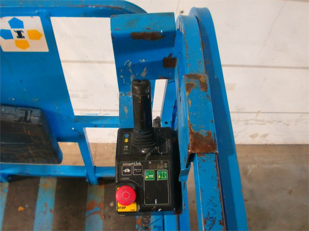 Scissor lift Genie GS4047: picture 9